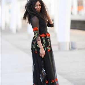 🌹🌹Rose accented ball gown